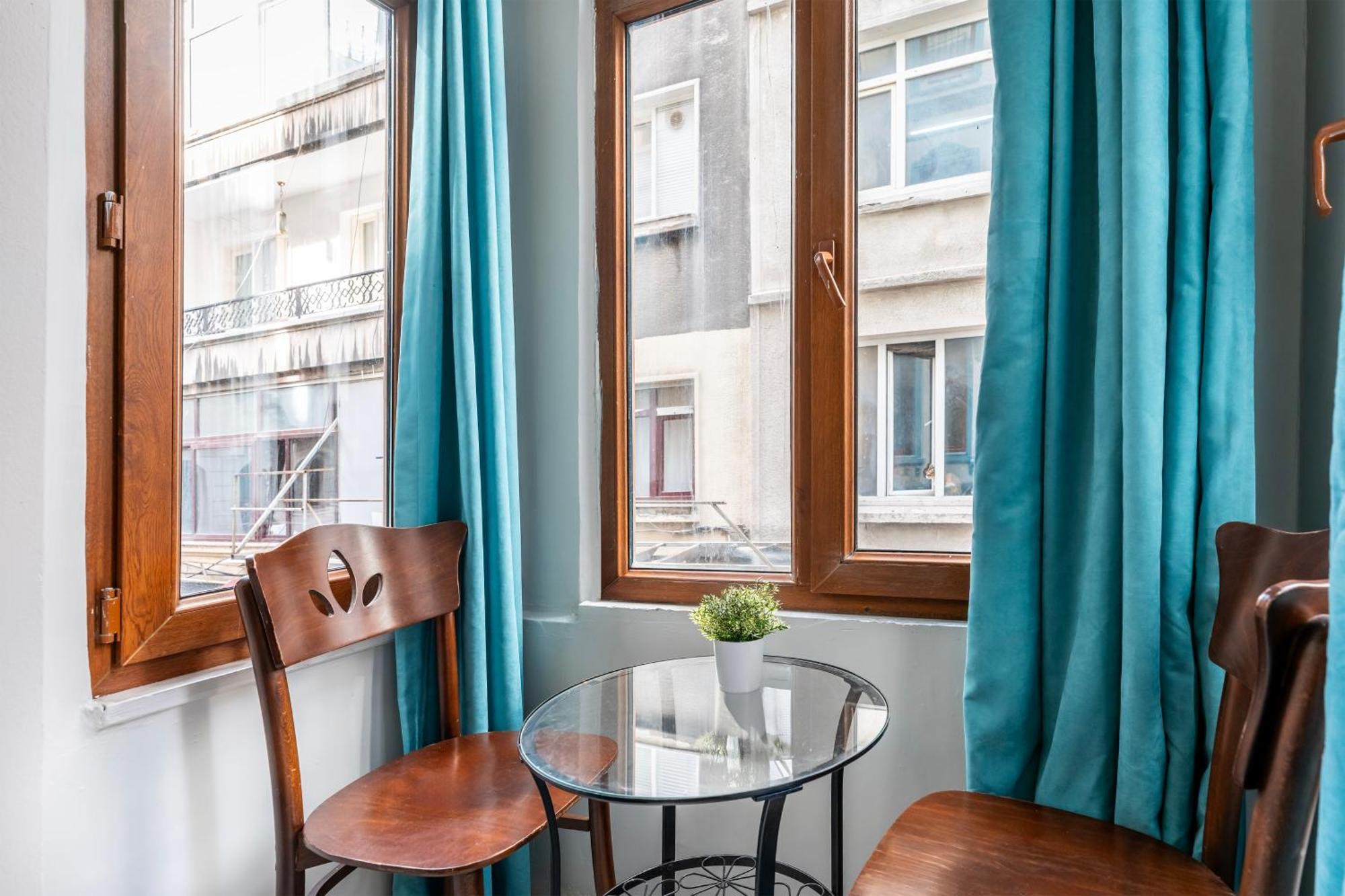 Taksim Dora Hotel Istanbul Exterior photo